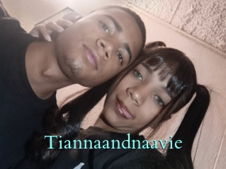 tiannaandnaavie Beurette Uro