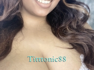 Titttonic88