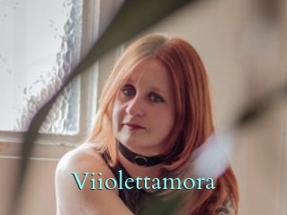 Viiolettamora